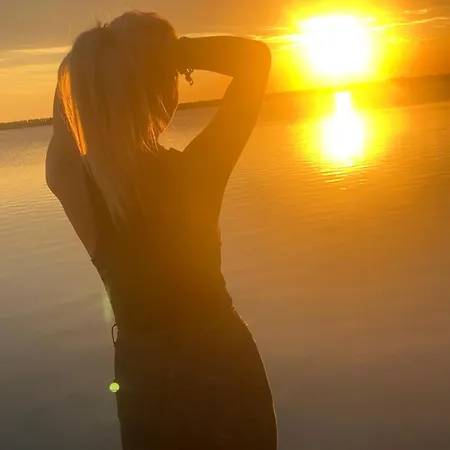 Tramonto بيت للعطل